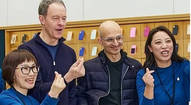 Sabih Khan appointed as Apple COO, Indian-origin tech leader